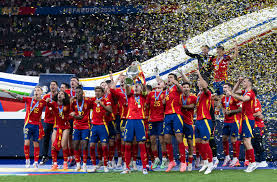 意甲半场：杜维卡斯建功，科莫暂1-0萨索洛